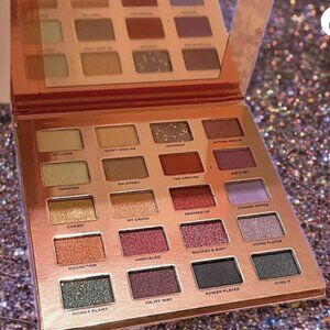 Iconic Desk to Dance Eyeshadow Palette